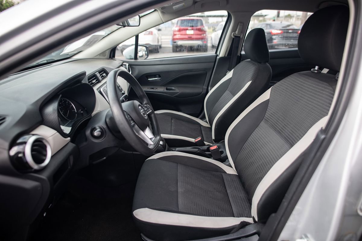 Used 2021 Nissan Versa SV image 22