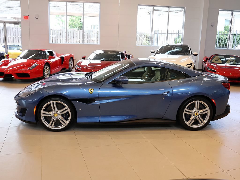 Certified 2020 Ferrari Portofino RWD image 3