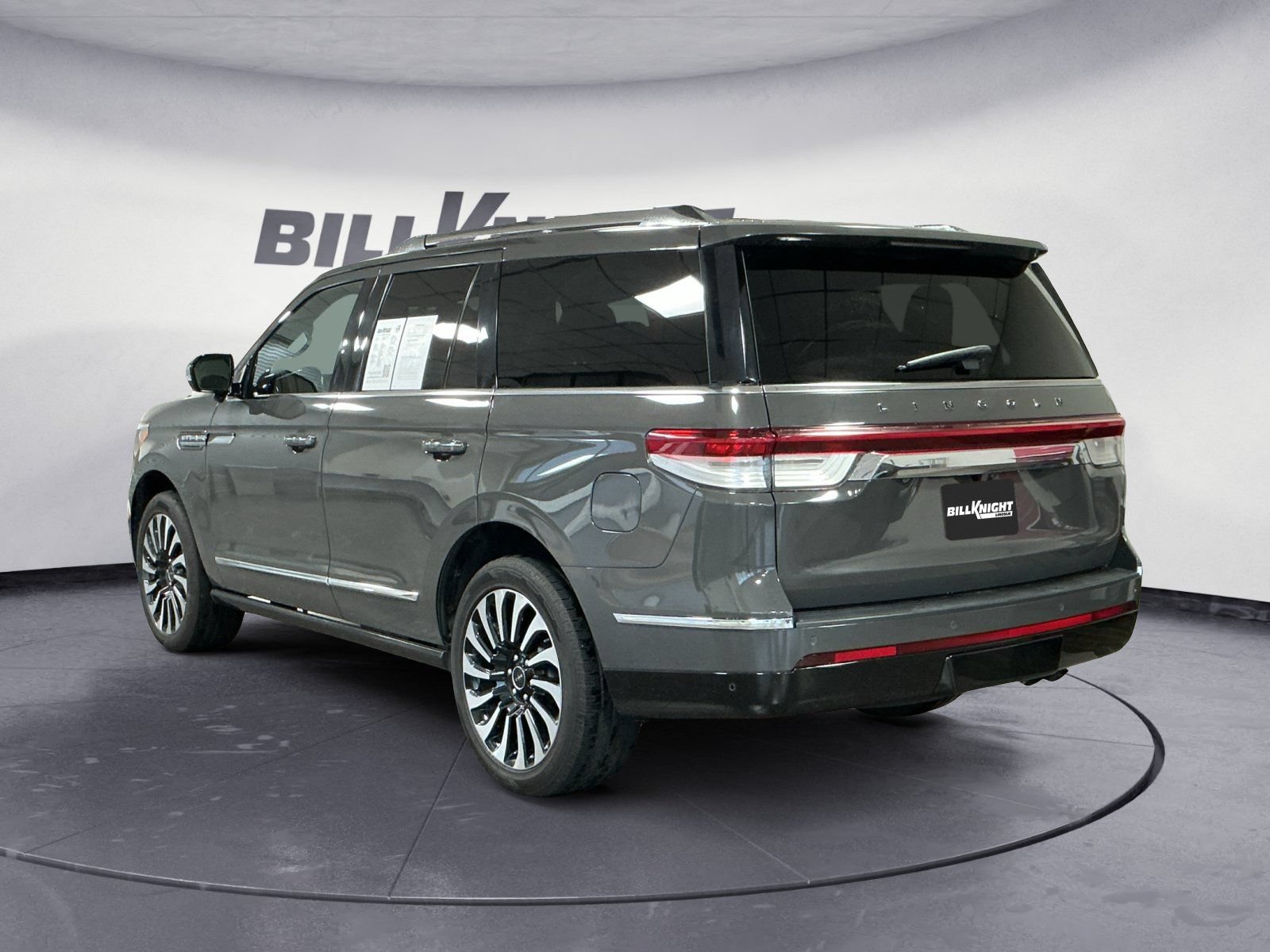 Certified 2022 Lincoln Navigator Black Label AWD/4WD image 3