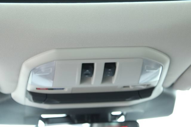 Used 2023 Subaru Ascent Onyx Edition AWD/4WD image 19