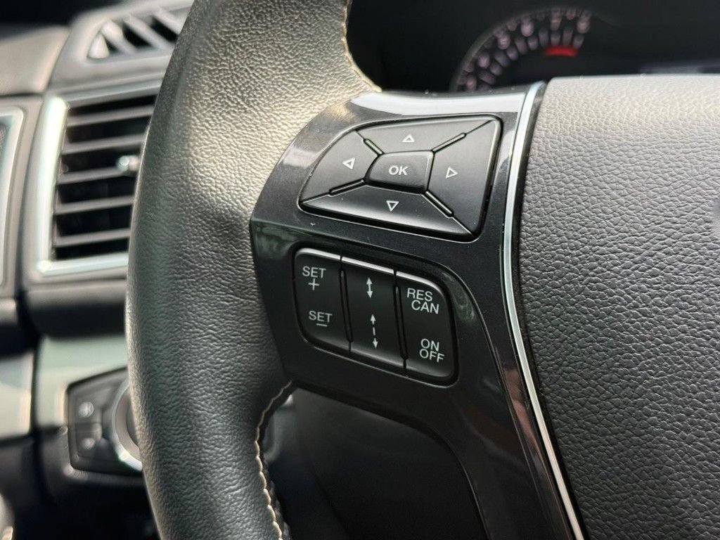 Used 2018 Ford Explorer Platinum AWD/4WD image 20