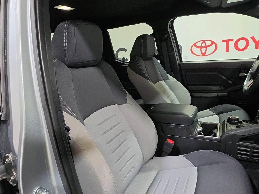 Used 2024 Toyota Tacoma TRD Off-Road image 13