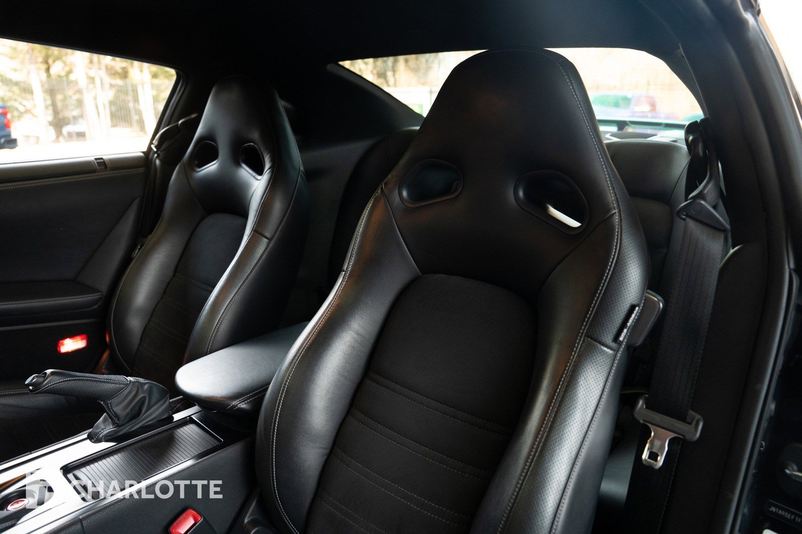 Used 2015 Nissan GT-R Premium image 18
