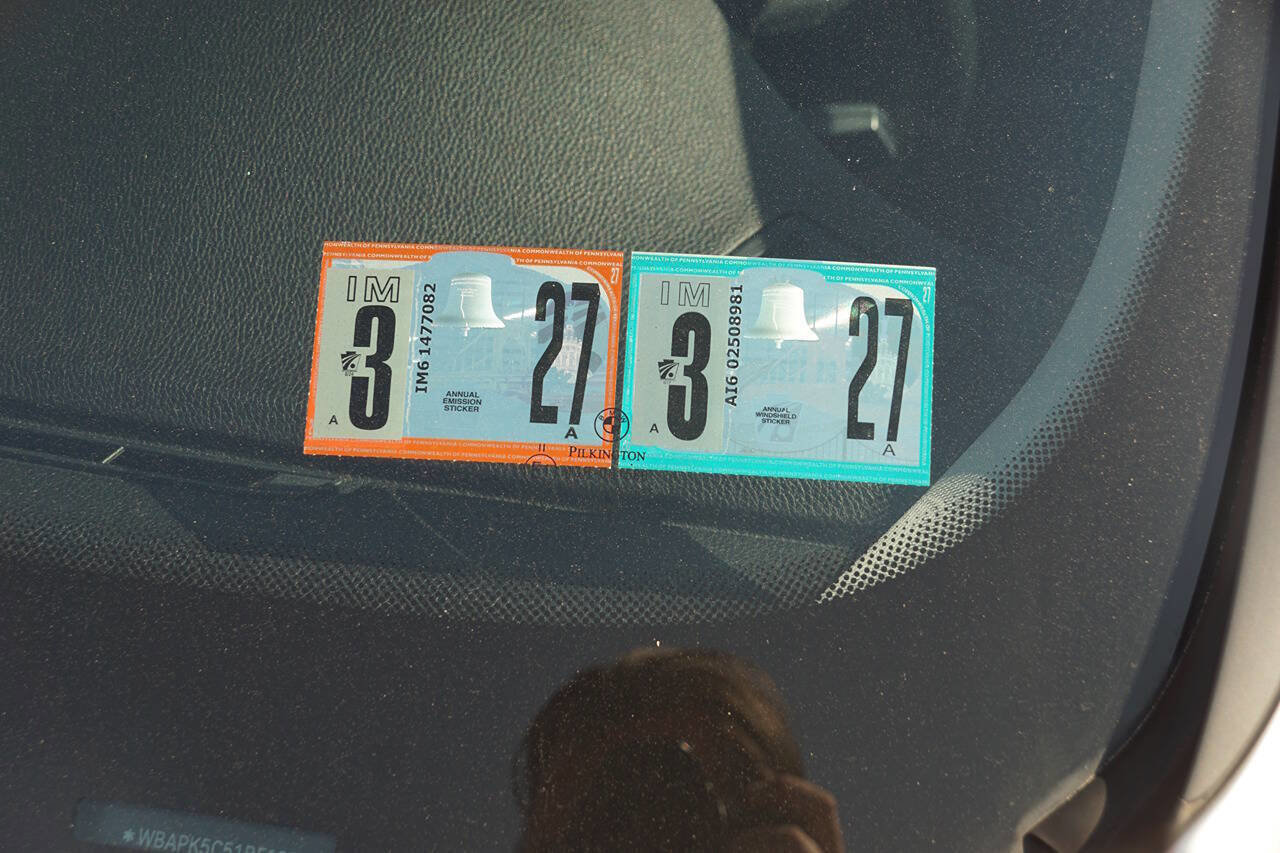 Used 2011 BMW 328i xDrive Sedan image 16