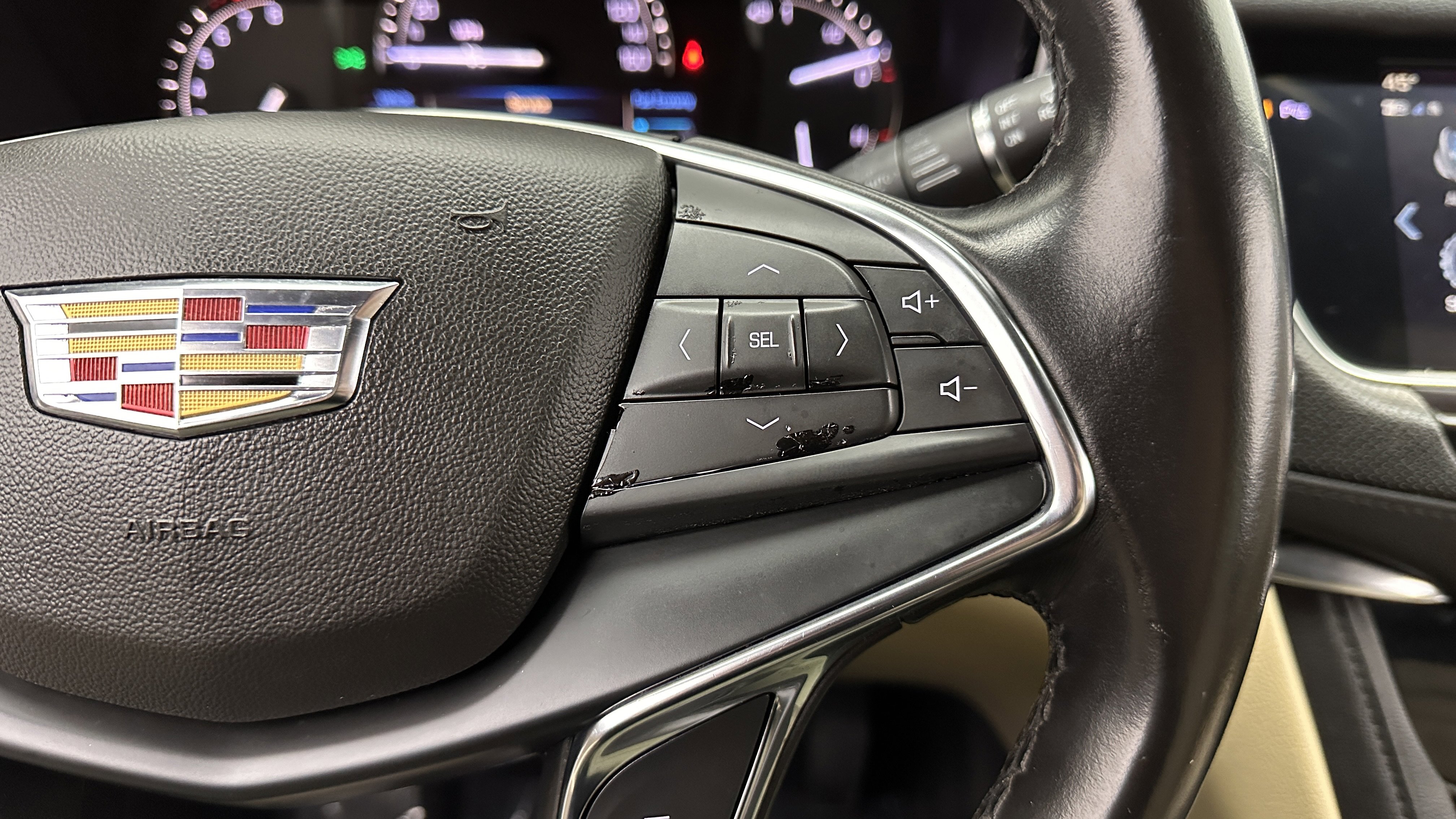 Used 2019 Cadillac XT5 FWD image 18