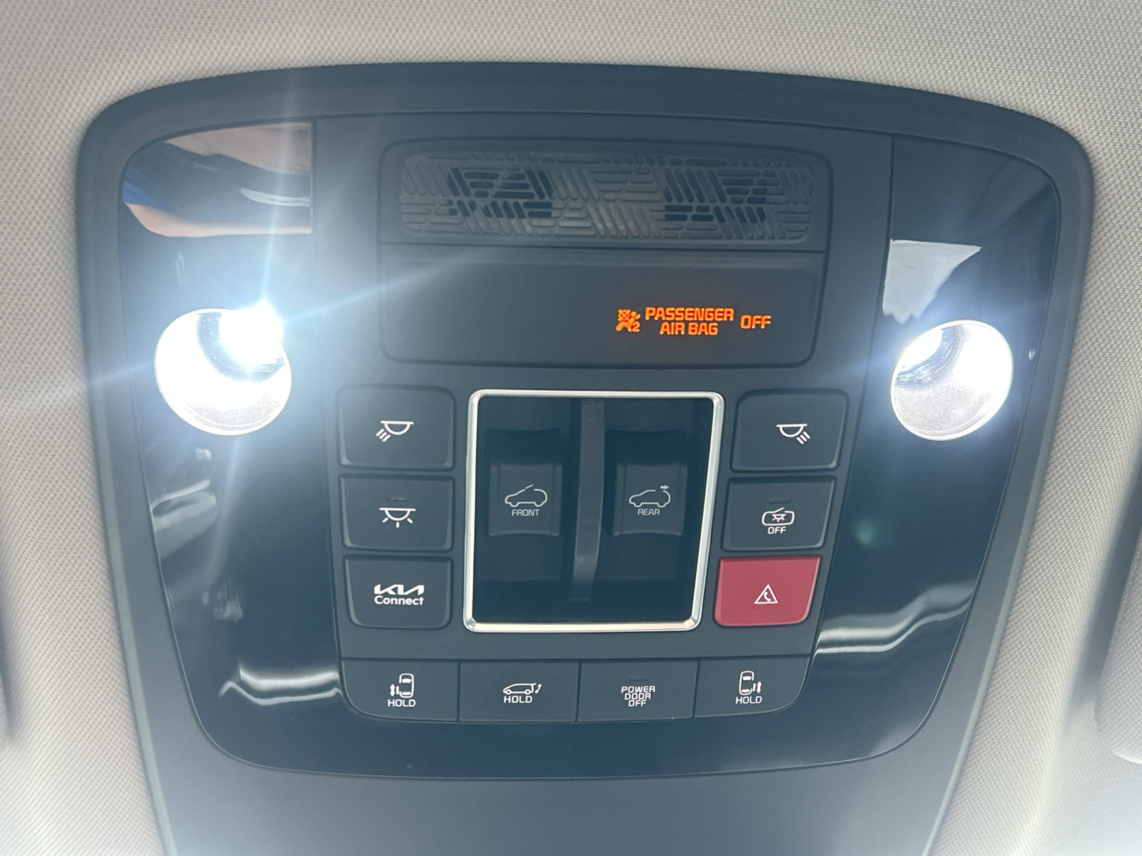 Used 2025 Kia Carnival SX Prestige FWD image 24