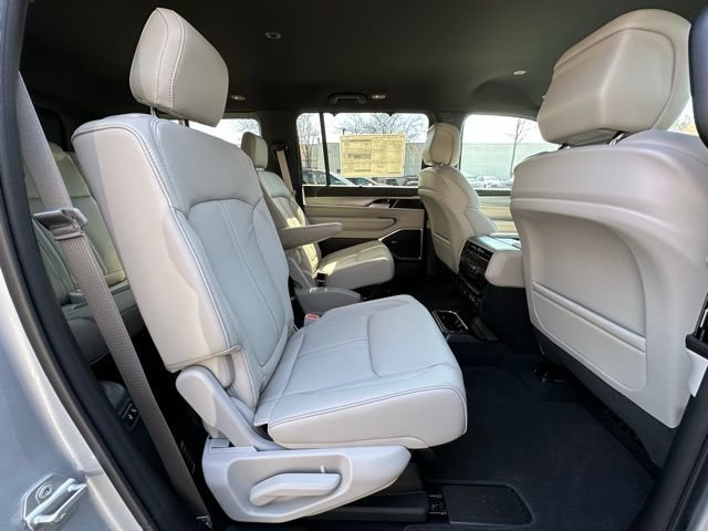 New 2026 Jeep Grand Wagoneer Limited w/ Convenience Group I AWD/4WD image 28