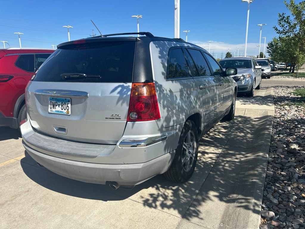 Used 2007 Chrysler Pacifica Touring w/ Cargo Convenience Group AWD/4WD image 3