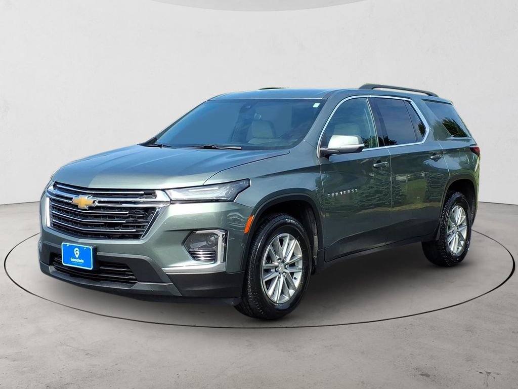 Used 2023 Chevrolet Traverse LT