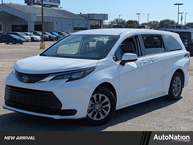 Used 2024 Toyota Sienna LE