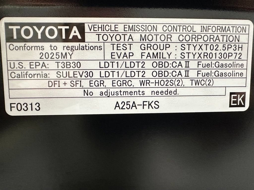 Used 2025 Toyota RAV4 XLE FWD image 69