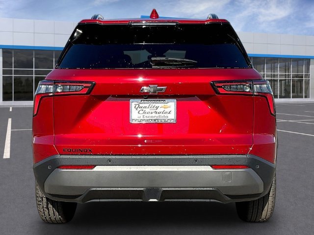 New 2027 Chevrolet Equinox LT w/ Midnight Edition FWD image 4