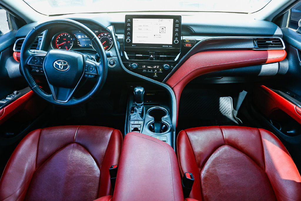 Used 2022 Toyota Camry XSE FWD image 17
