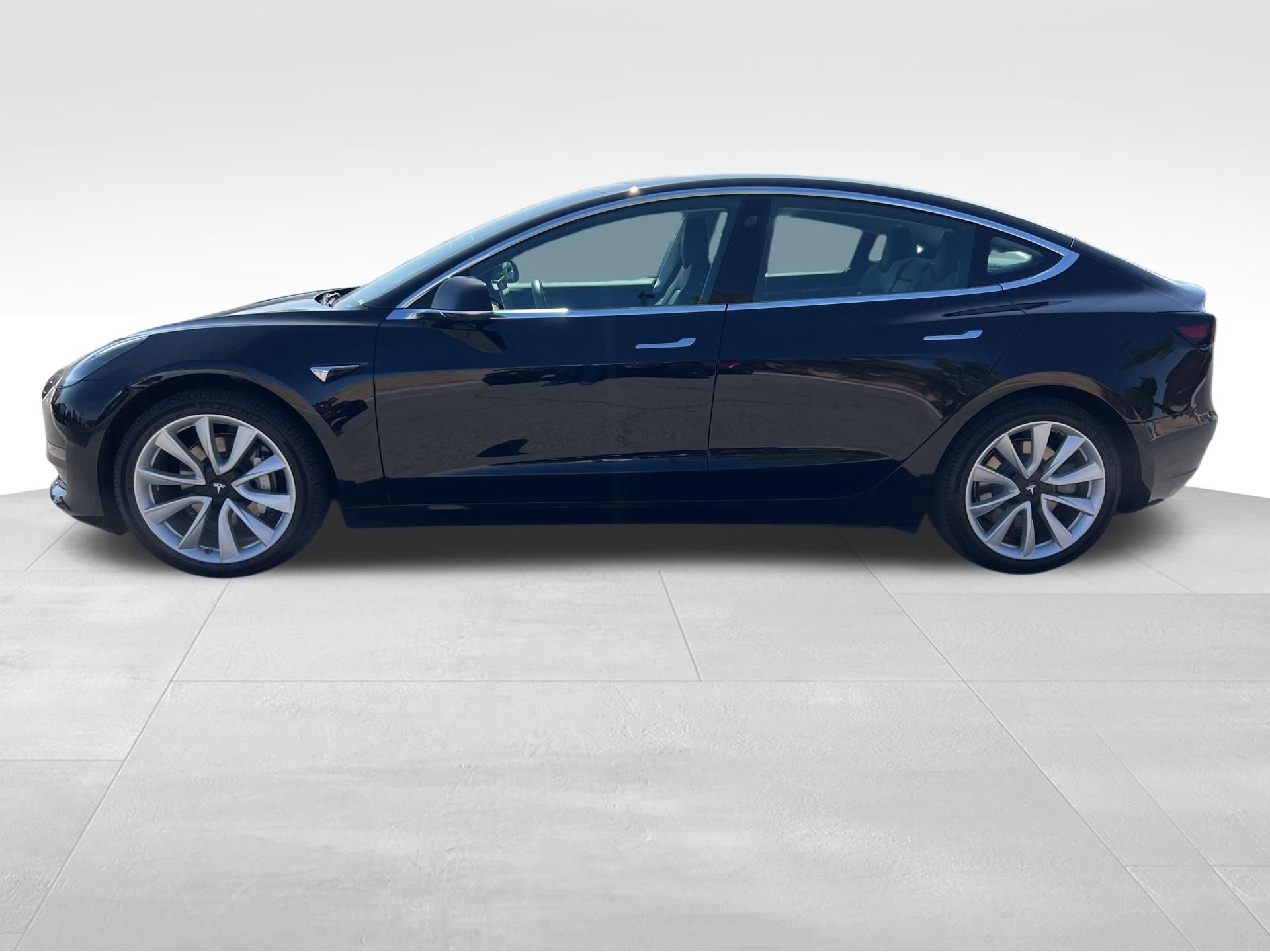 Used 2019 Tesla Model 3 Standard Range Plus RWD image 8