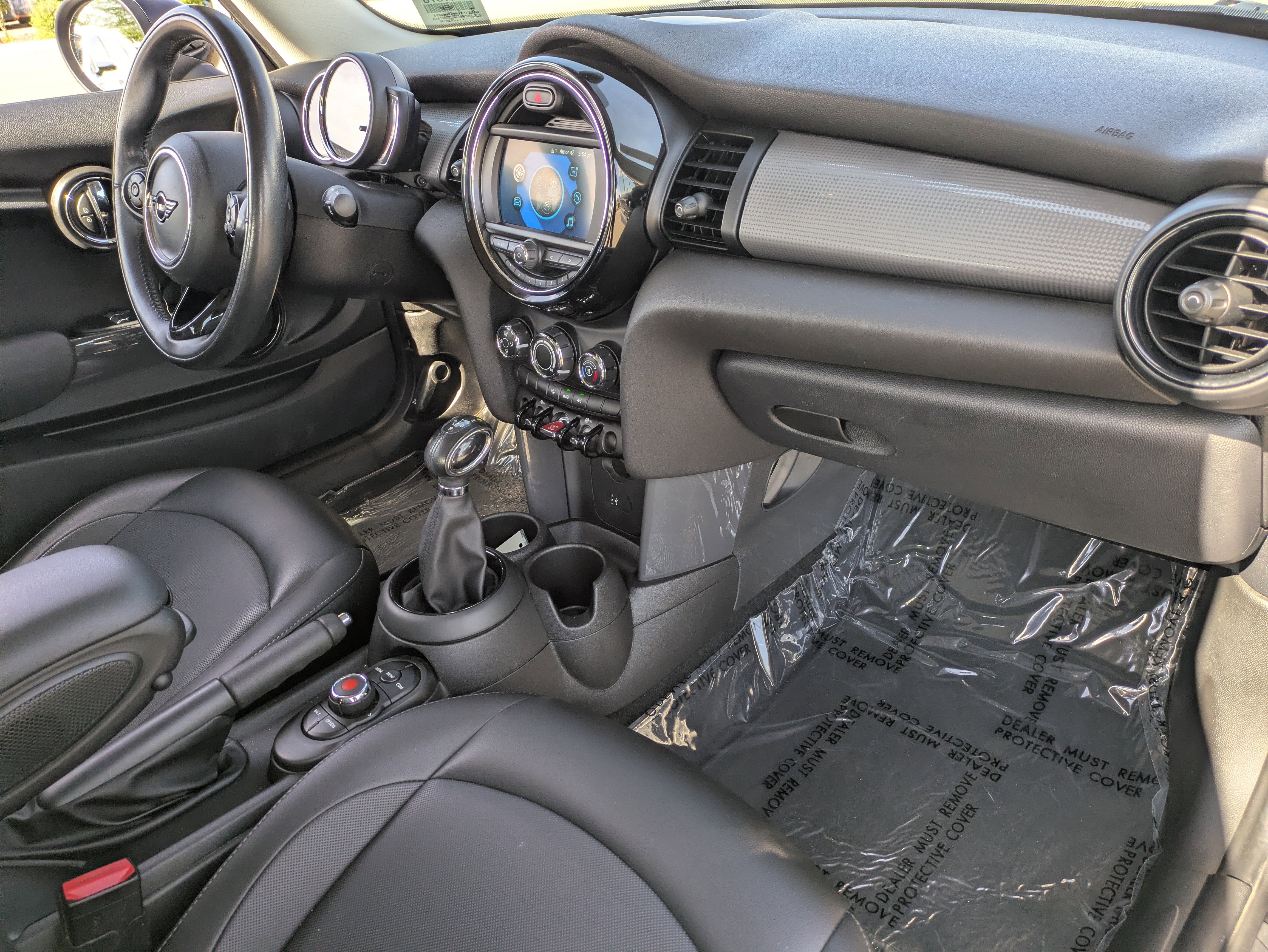 Used 2019 MINI Cooper 2-Door Hardtop image 13