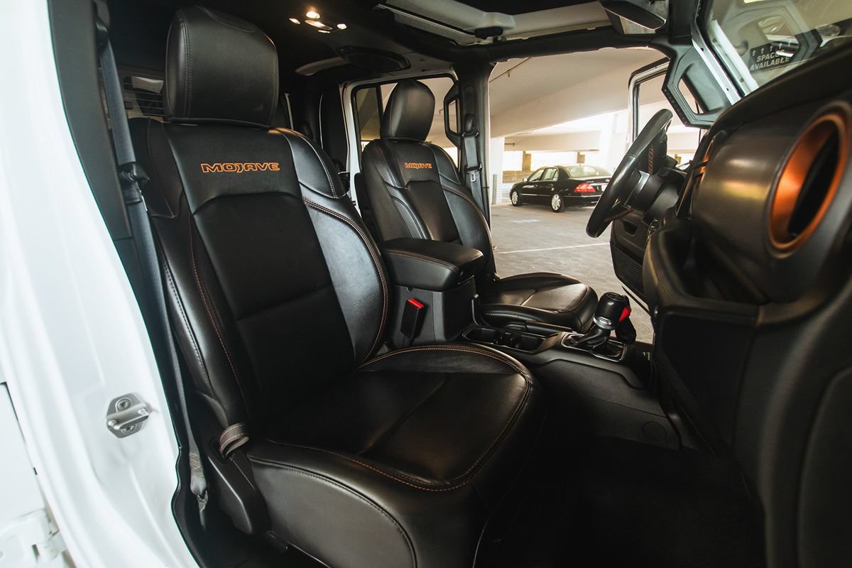 Used 2023 Jeep Gladiator Mojave w/ Cold Weather Group AWD/4WD image 30