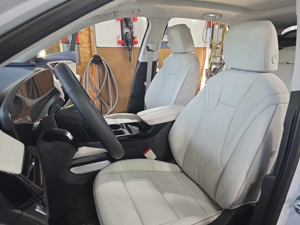 New 2026 Buick Envision Avenir AWD/4WD image 17