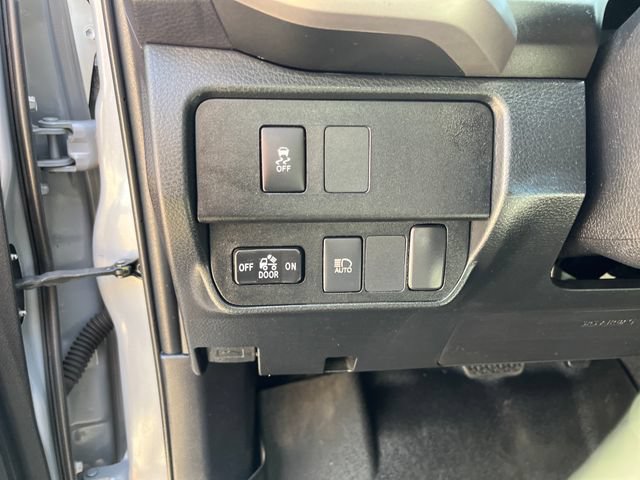 Used 2021 Toyota Tacoma SR5 RWD image 22