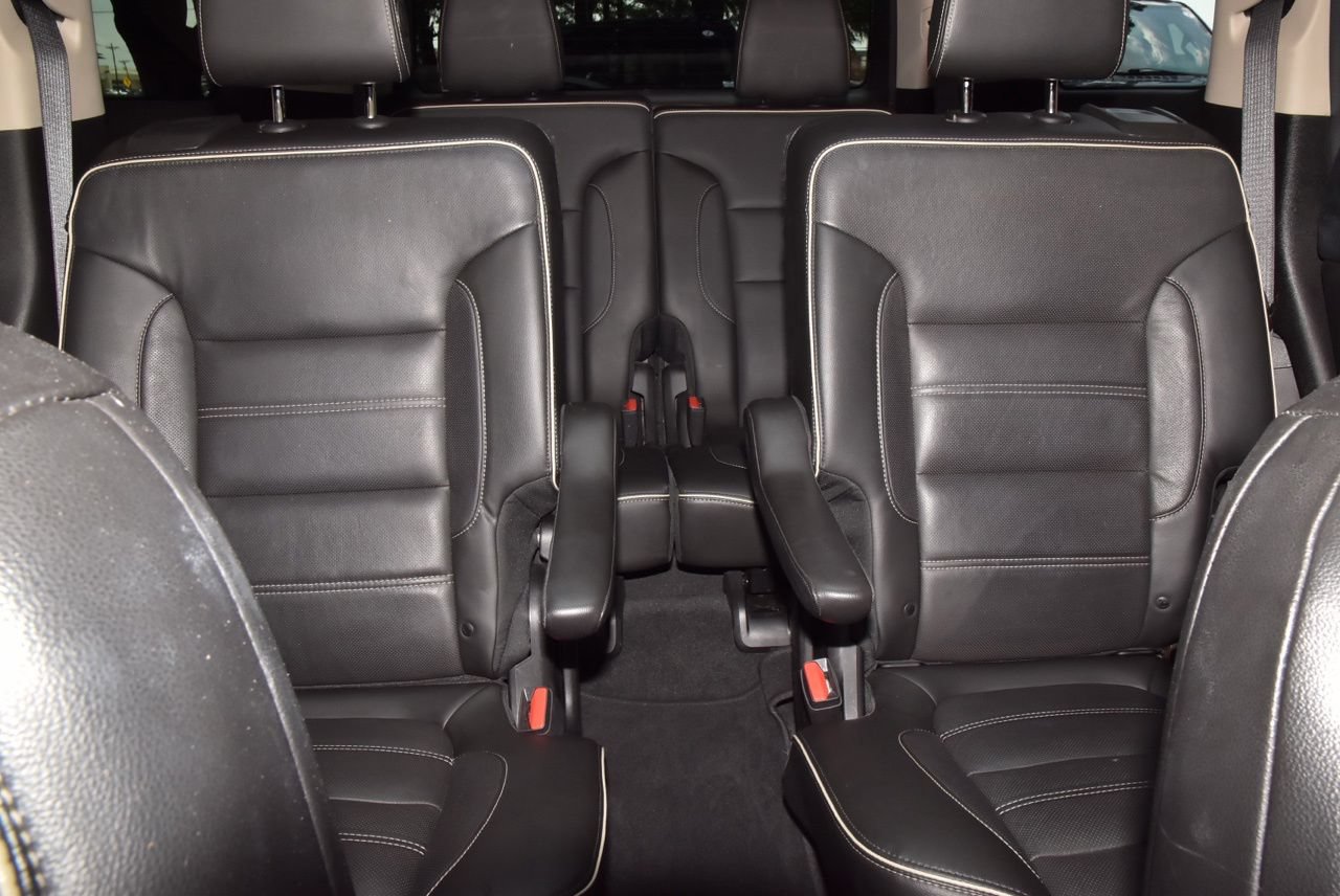 Used 2018 GMC Acadia Denali w/ Technology Package FWD image 21