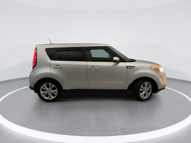 Used 2016 Kia Soul ! FWD image 5