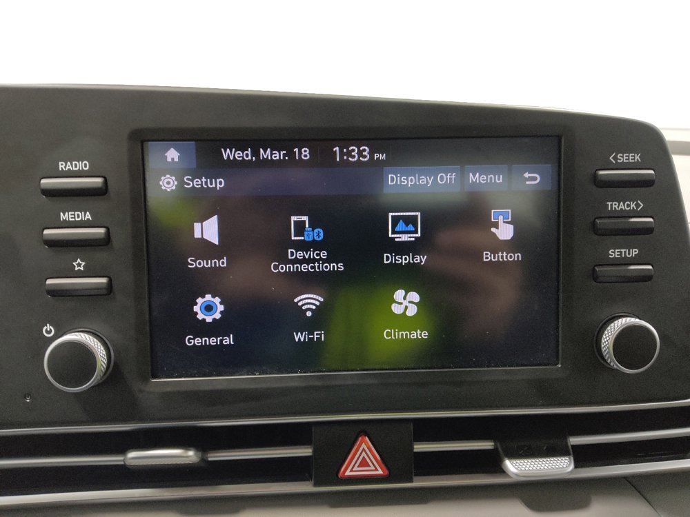 Used 2024 Hyundai Elantra SE image 25