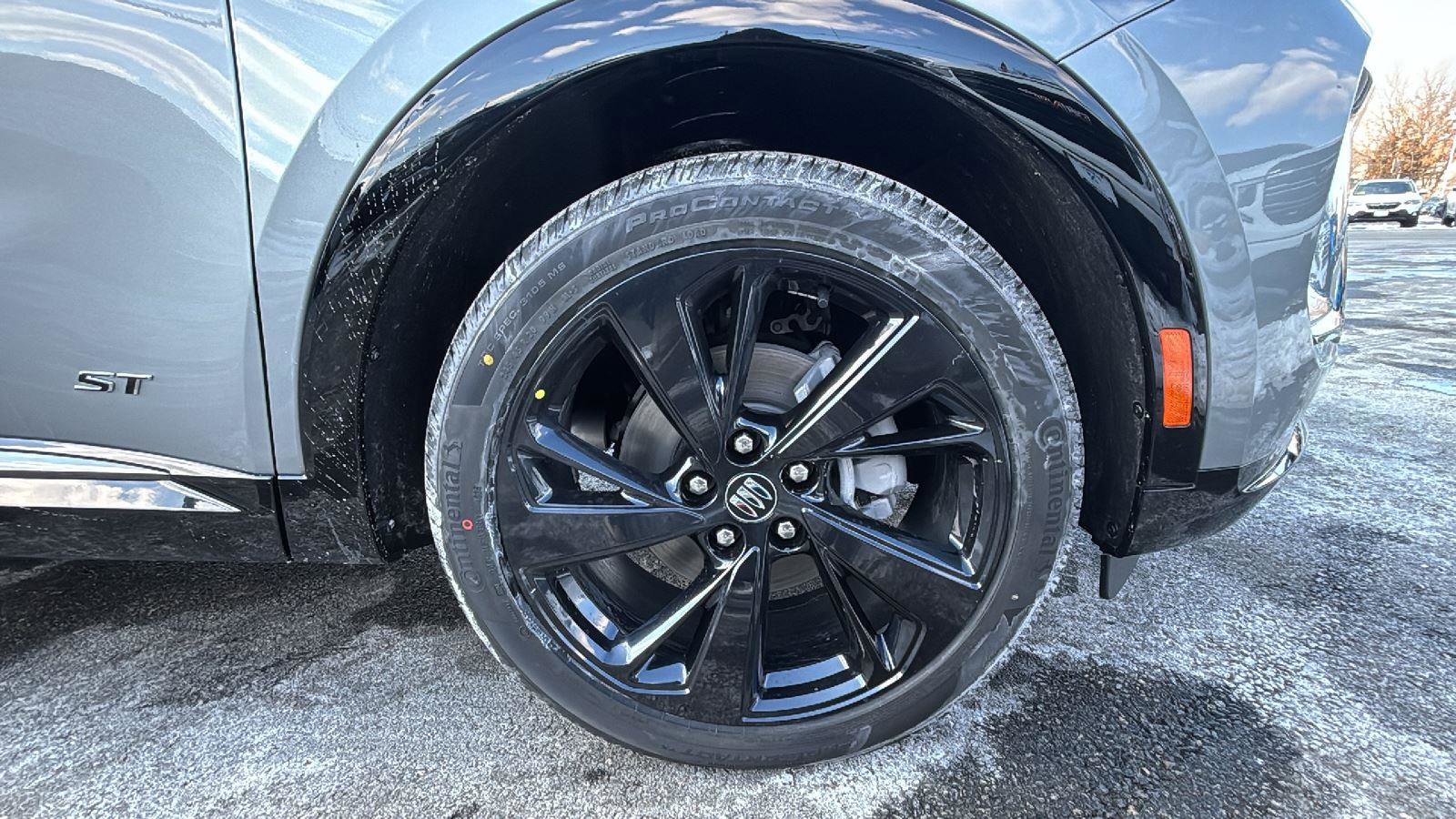 New 2026 Buick Envision Sport Touring image 9