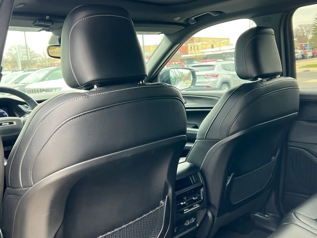 Used 2024 Jeep Grand Cherokee Altitude image 33