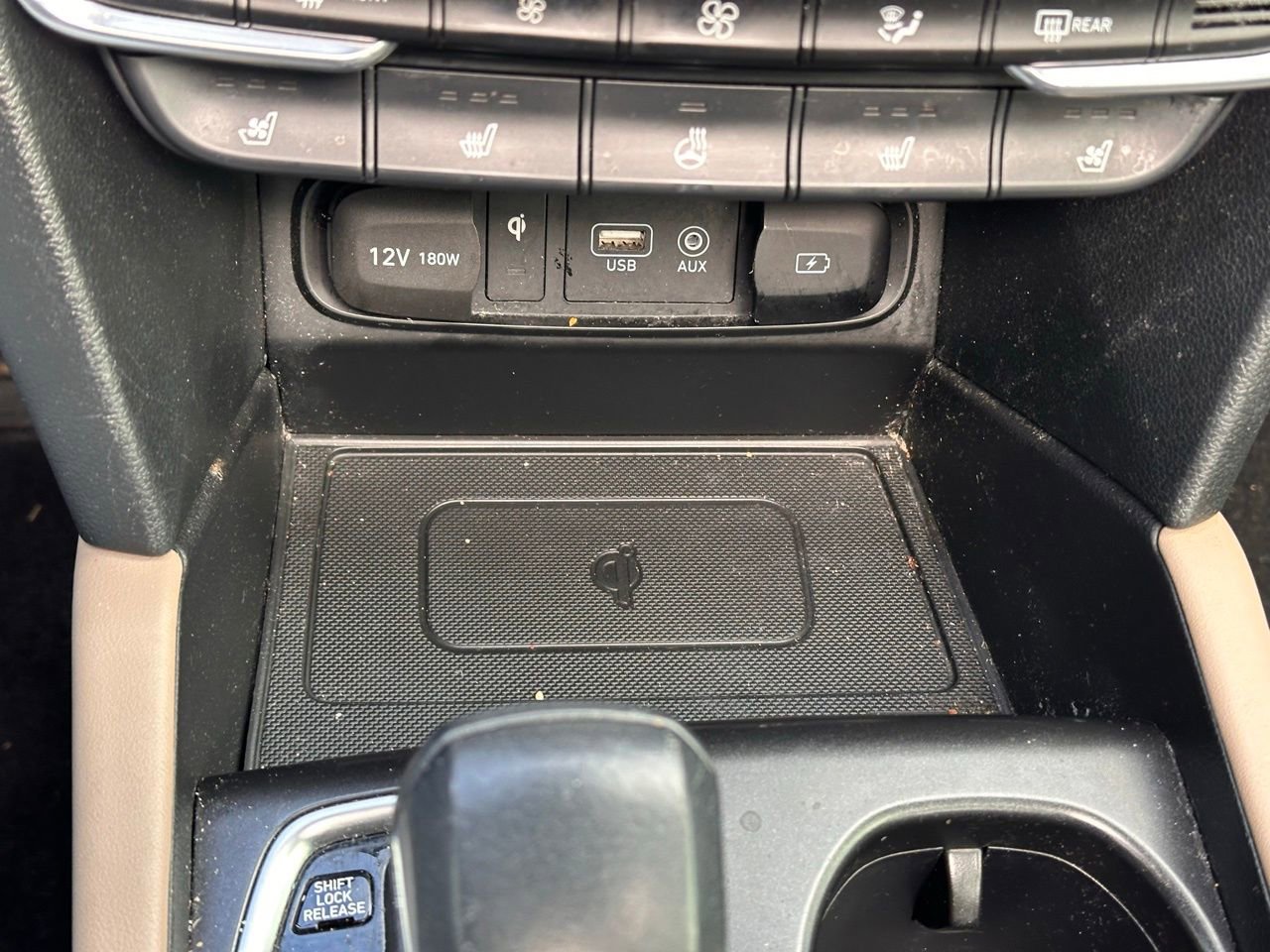 Used 2020 Hyundai Santa Fe Limited image 37