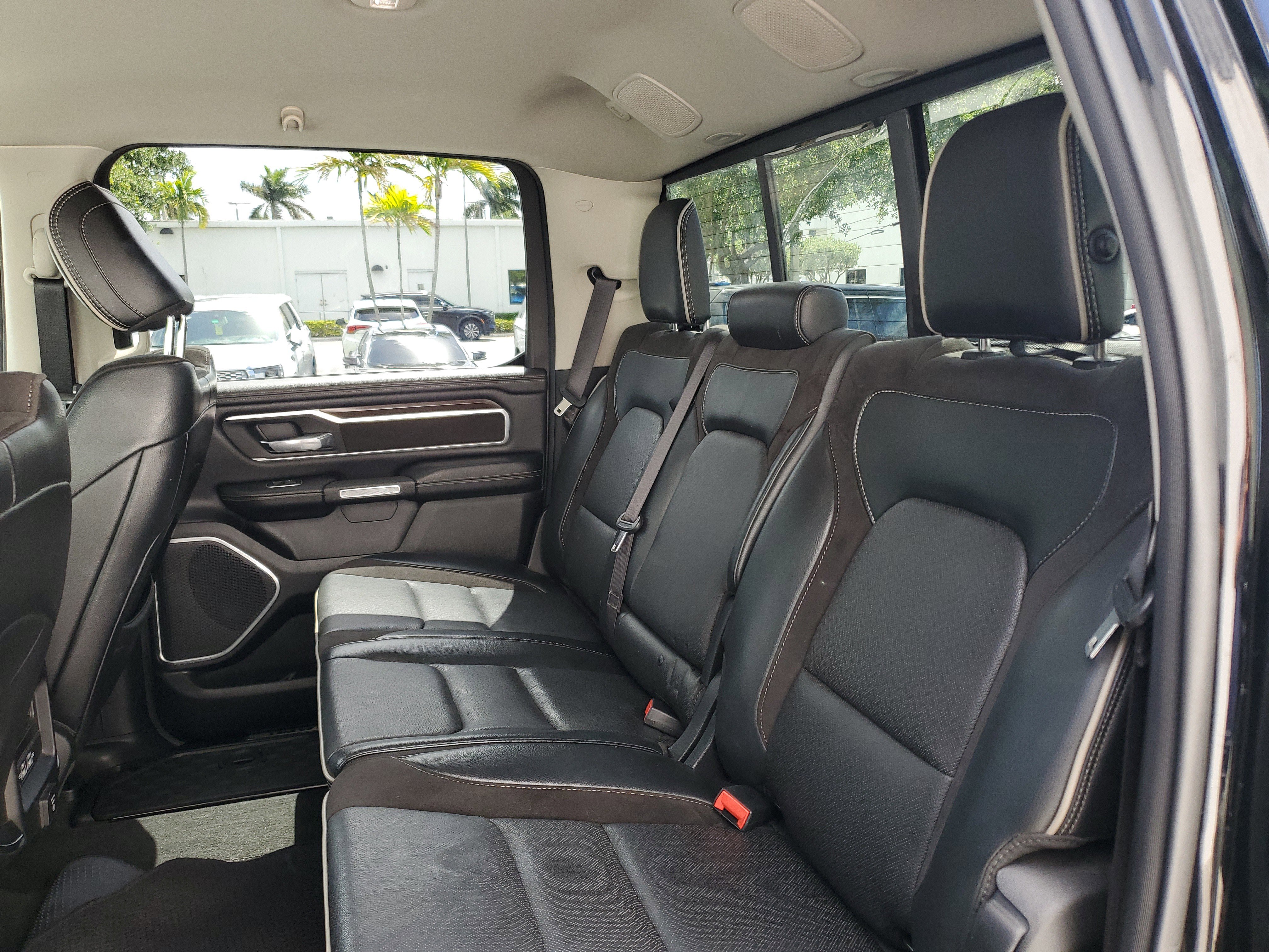 Used 2022 RAM 1500 Laramie RWD image 12