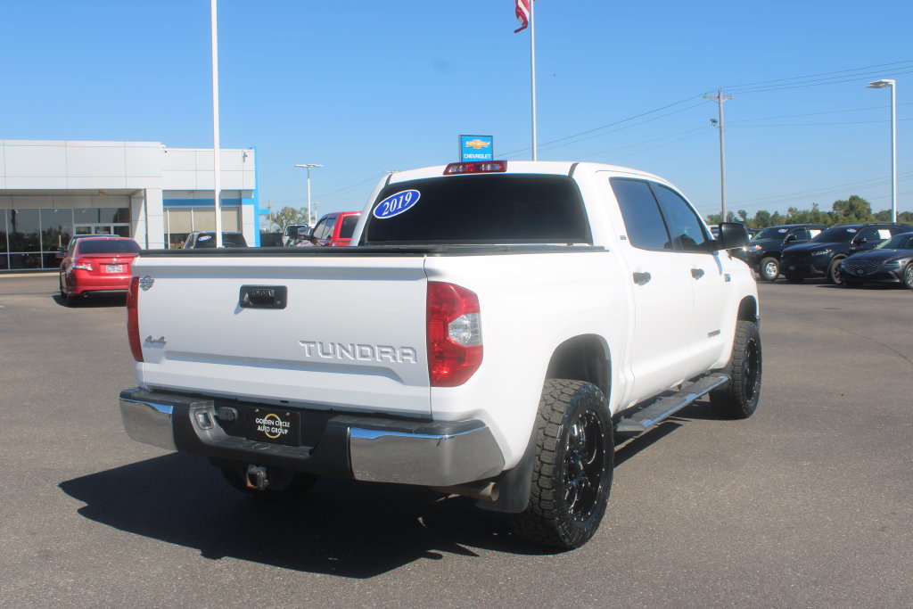 Used 2019 Toyota Tundra SR5 w/ SR5 Upgrade Package AWD/4WD image 9