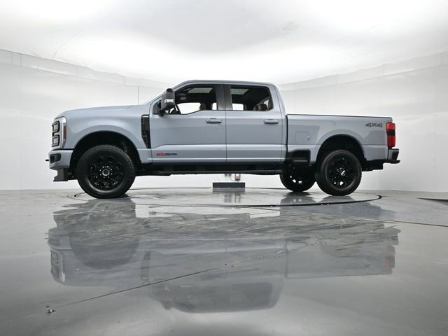 New 2026 Ford F250 Lariat w/ Black Appearance Package image 34
