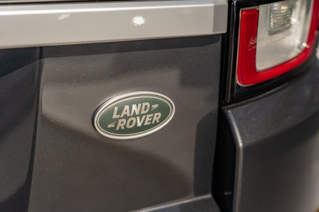 Used 2017 Land Rover Range Rover Evoque HSE image 6