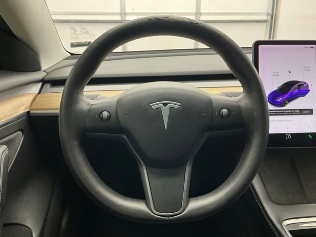 Used 2021 Tesla Model 3 Standard Range Plus image 9