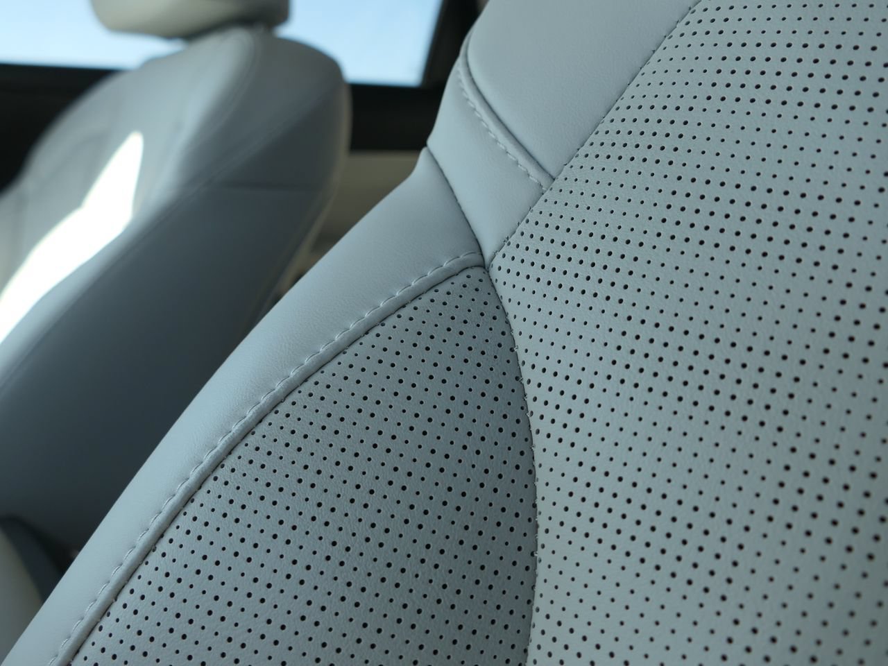 Certified 2026 Kia Sorento S FWD image 12
