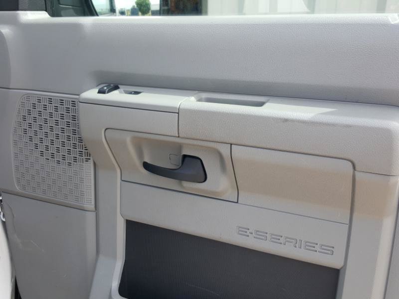 Used 2014 Ford E-150 and Econoline 150 w/ Power Group RWD image 22