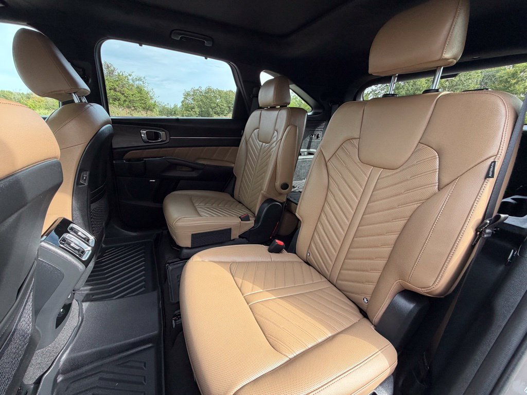 Used 2026 Kia Sorento SX Prestige w/ Olive Brown Leather Package AWD/4WD image 25