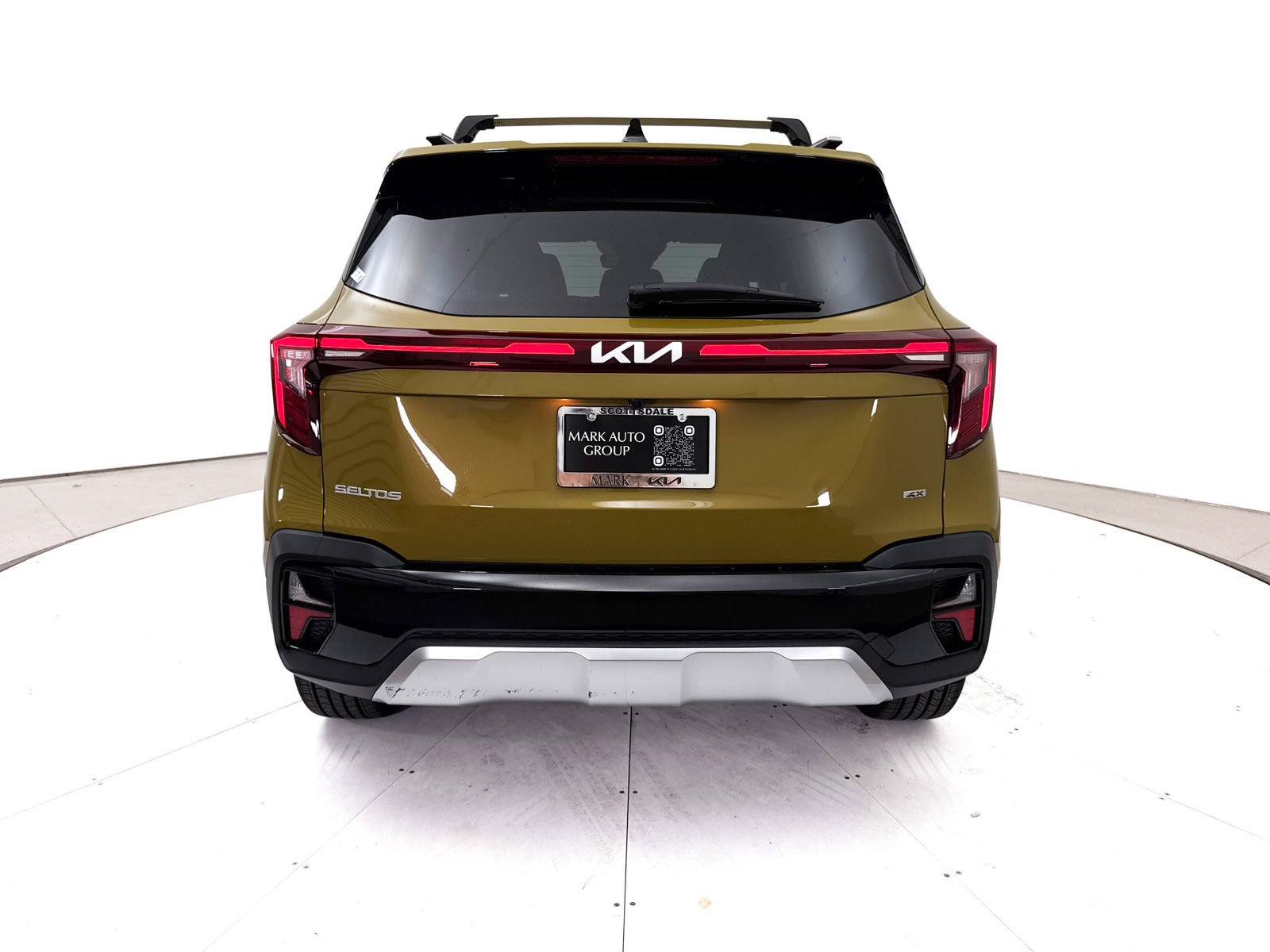 Certified 2024 Kia Seltos SX w/ SX Sunroof Package AWD/4WD image 19