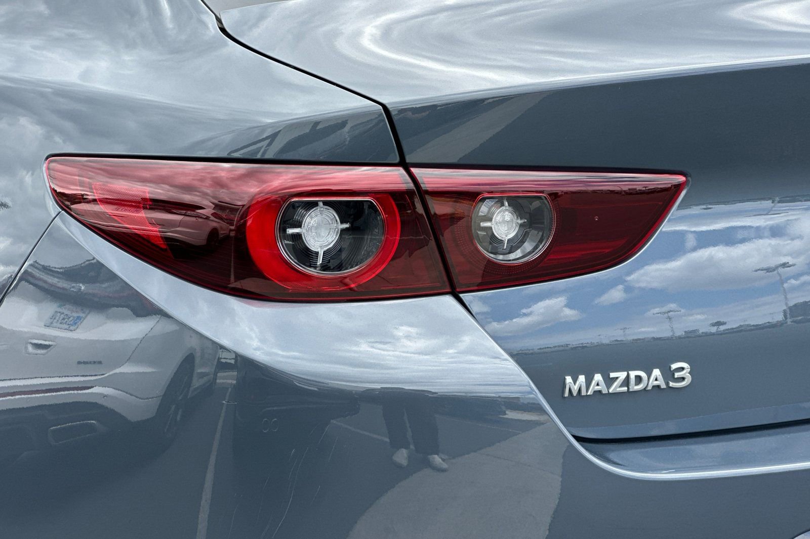 Used 2023 MAZDA MAZDA3 s FWD image 25