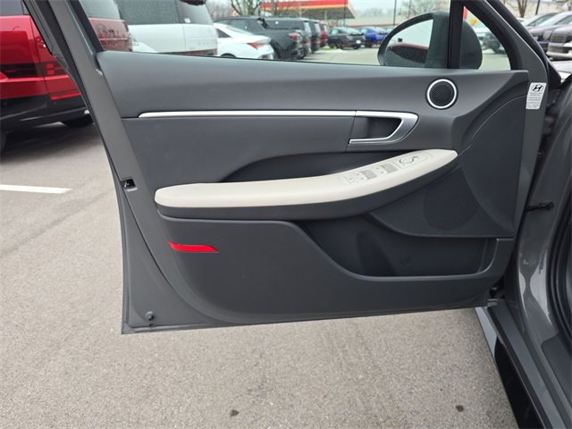 Certified 2023 Hyundai Sonata SEL w/ Cargo Package image 13