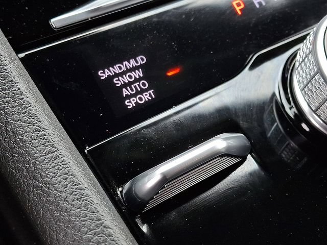 Used 2023 Jeep Grand Cherokee Limited AWD/4WD image 24