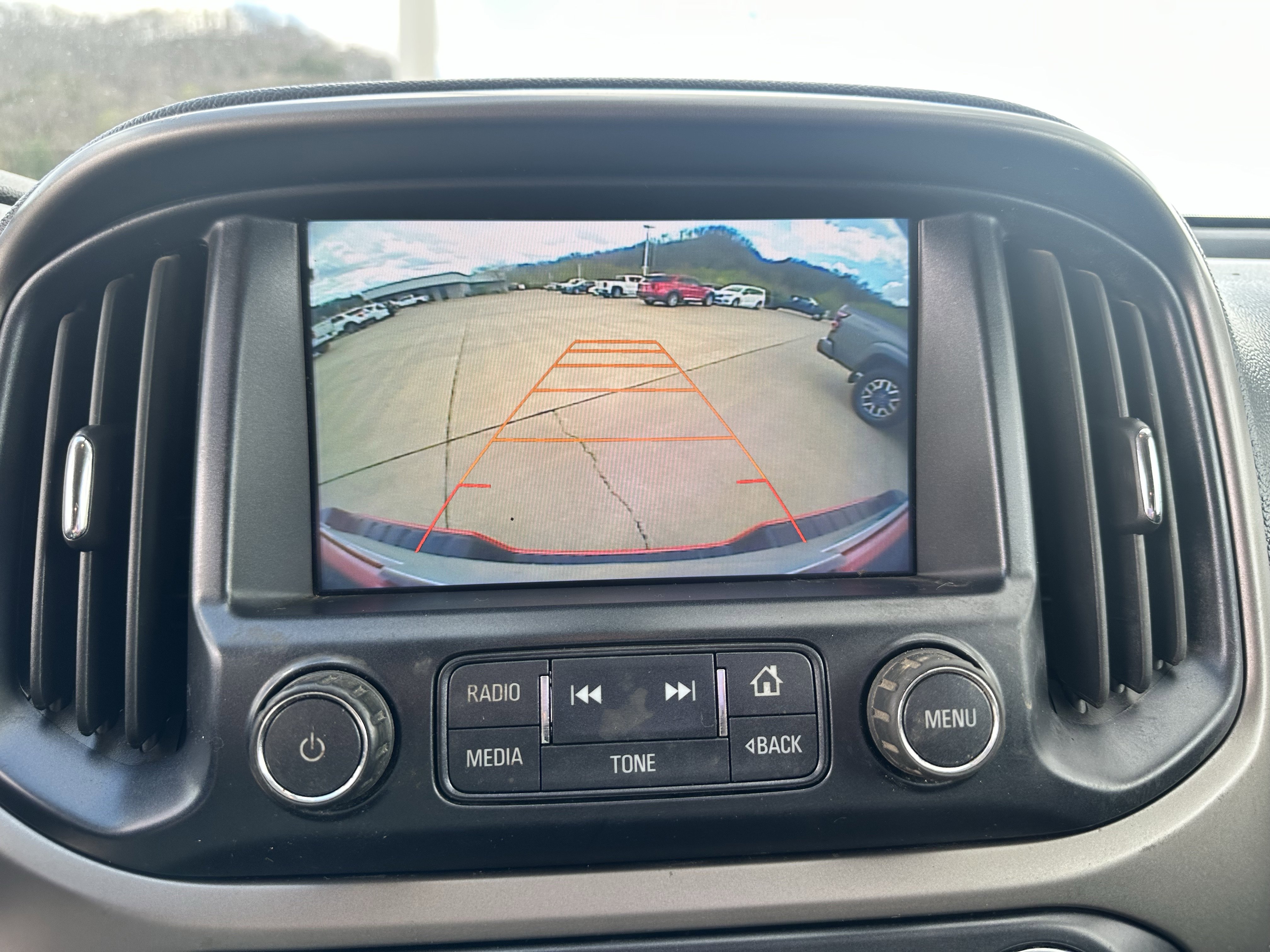 Used 2017 Chevrolet Colorado Z71 image 13