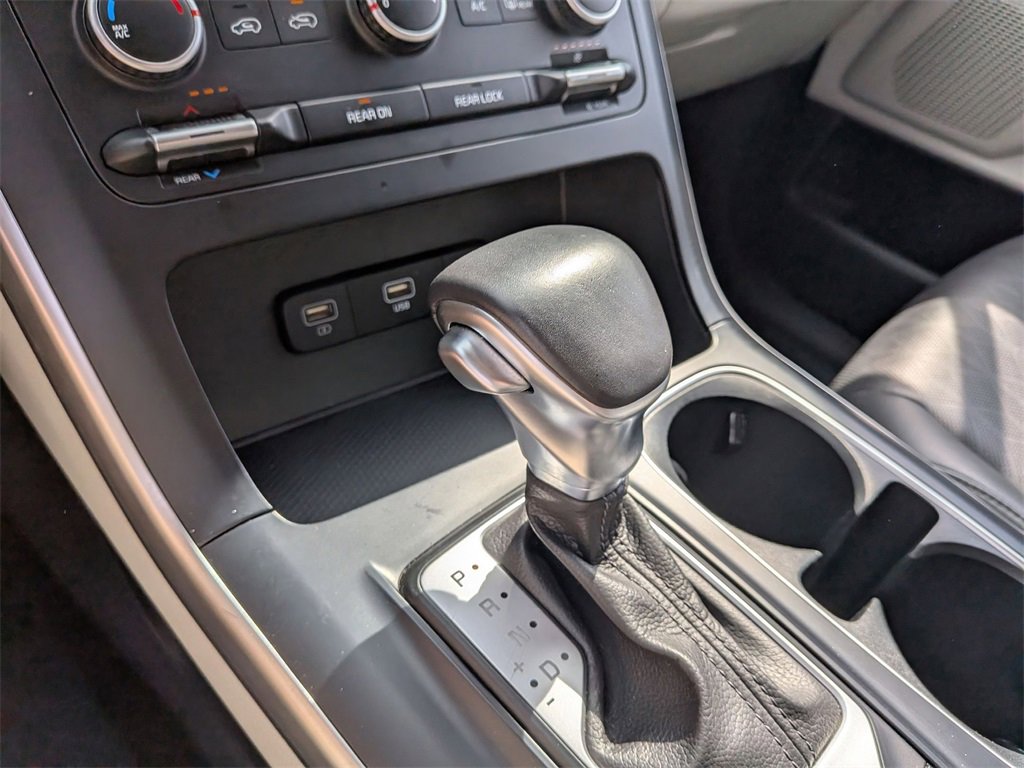 Used 2024 Kia Carnival LX image 19