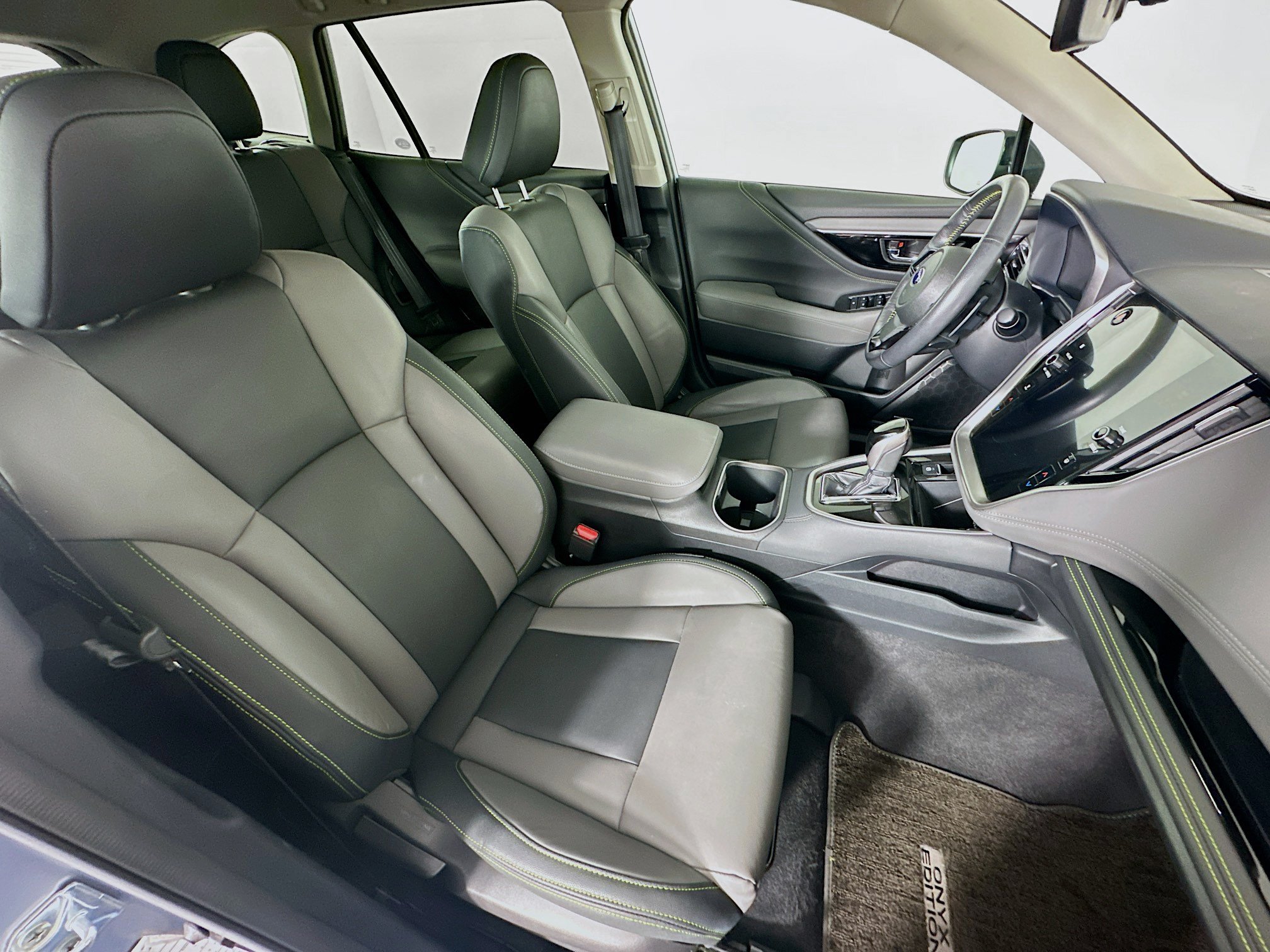 Used 2025 Subaru Outback Onyx Edition AWD/4WD image 31