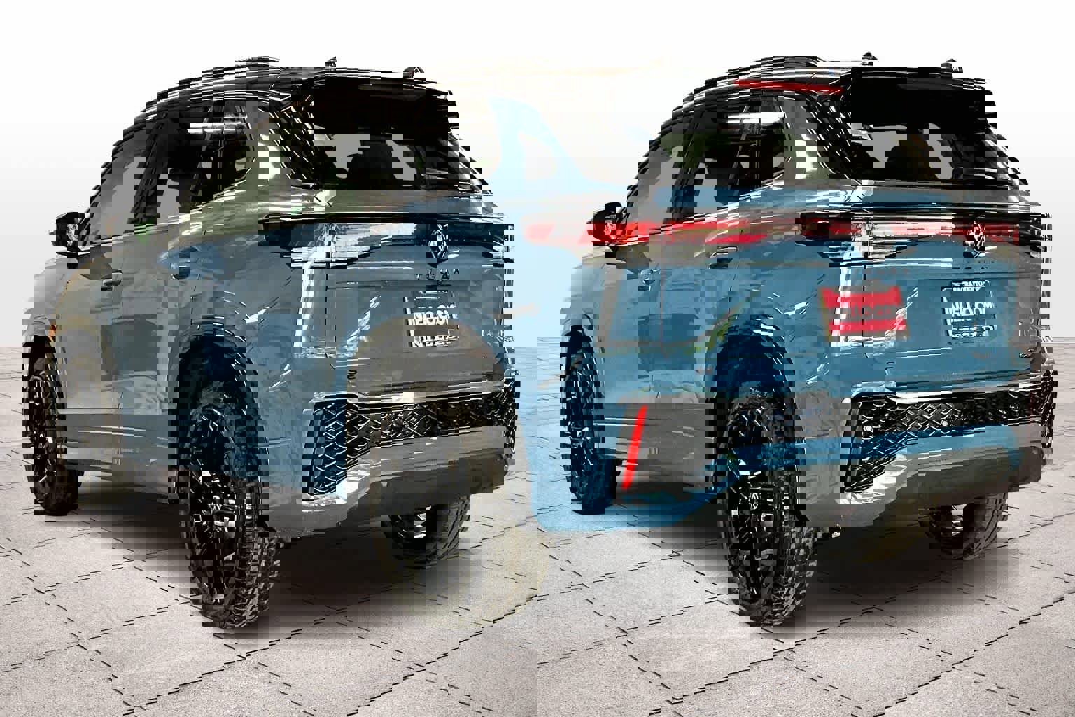 New 2026 Volkswagen Tiguan SE R-Line image 3