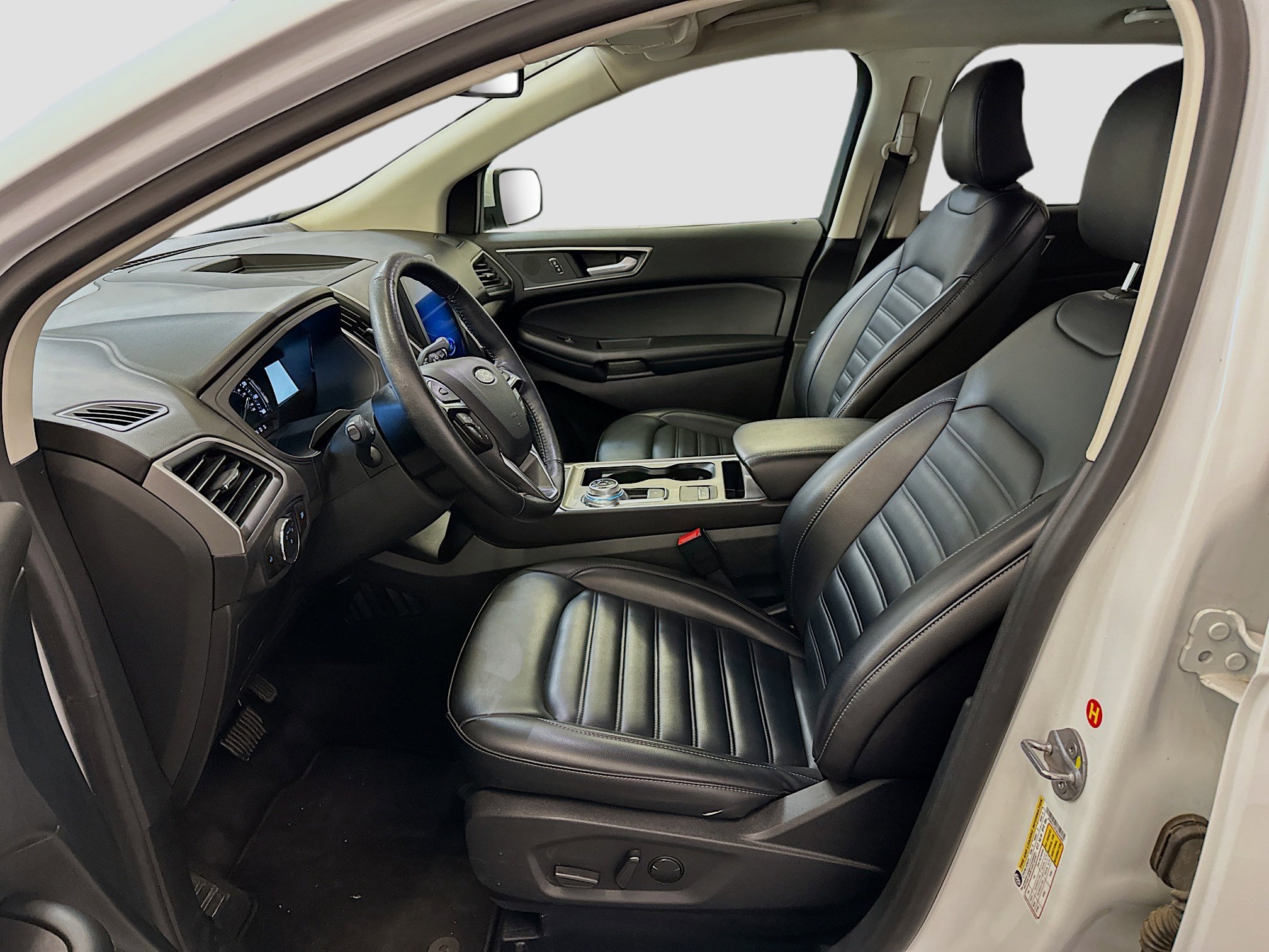 Used 2024 Ford Edge SEL image 13