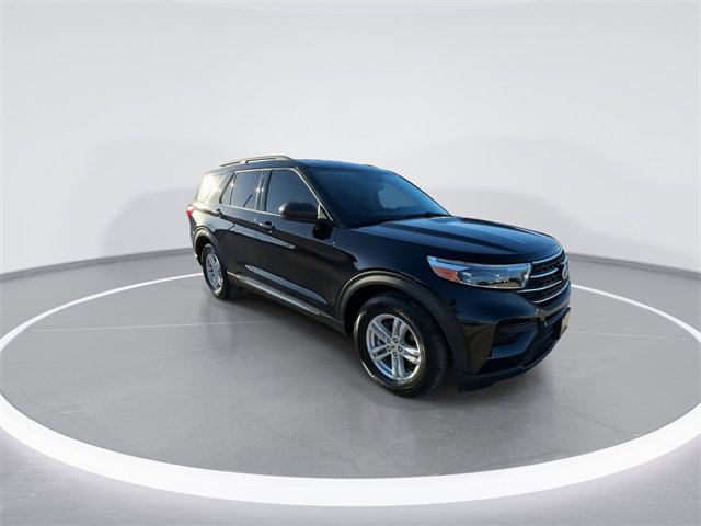 Certified 2021 Ford Explorer XLT image 2