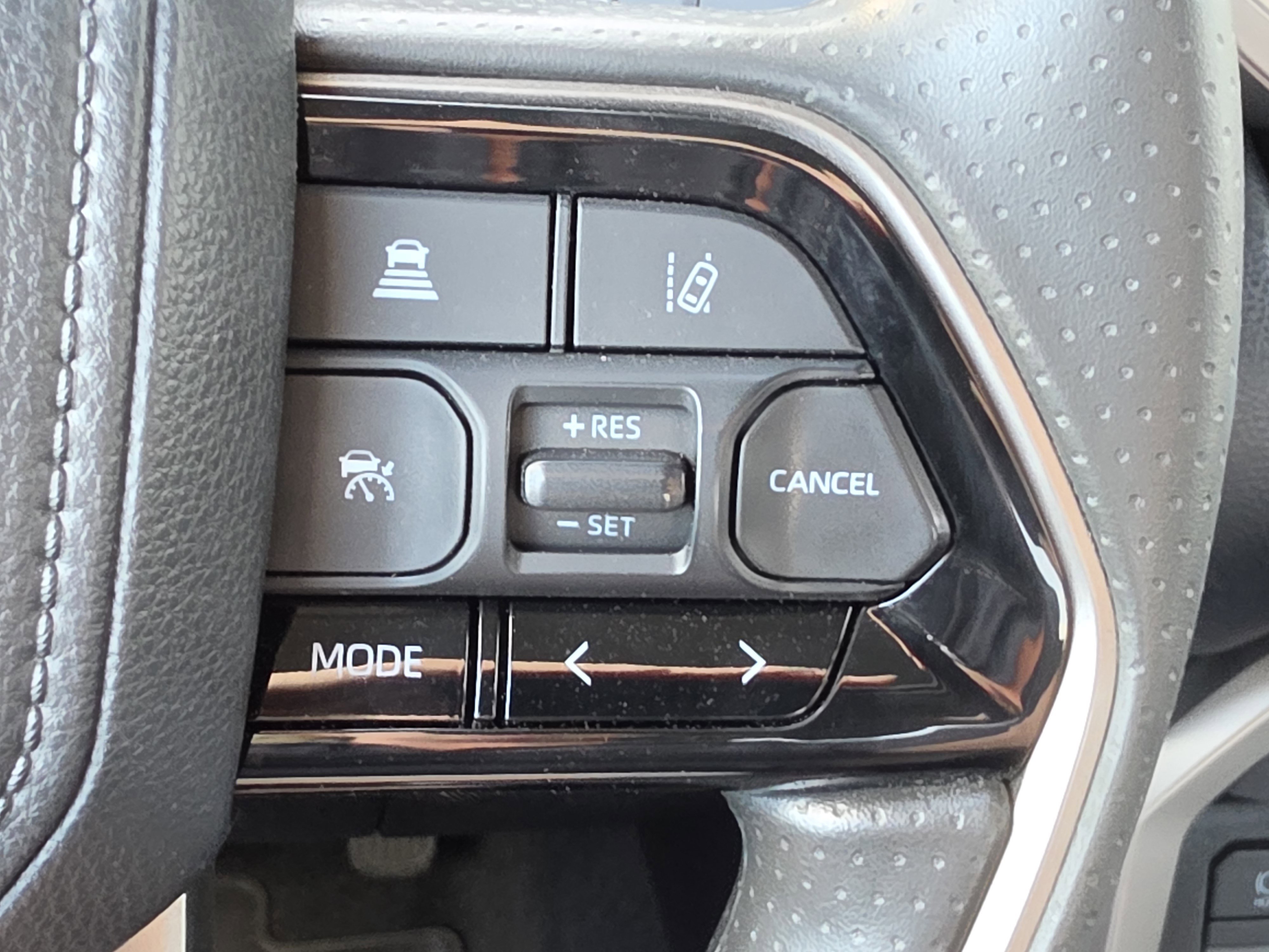 Used 2023 Toyota Tundra SR5 w/ SR5 Convenience Package AWD/4WD image 16