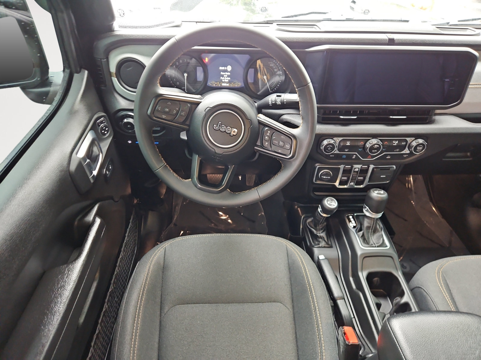 Used 2024 Jeep Wrangler Unlimited AWD/4WD image 10