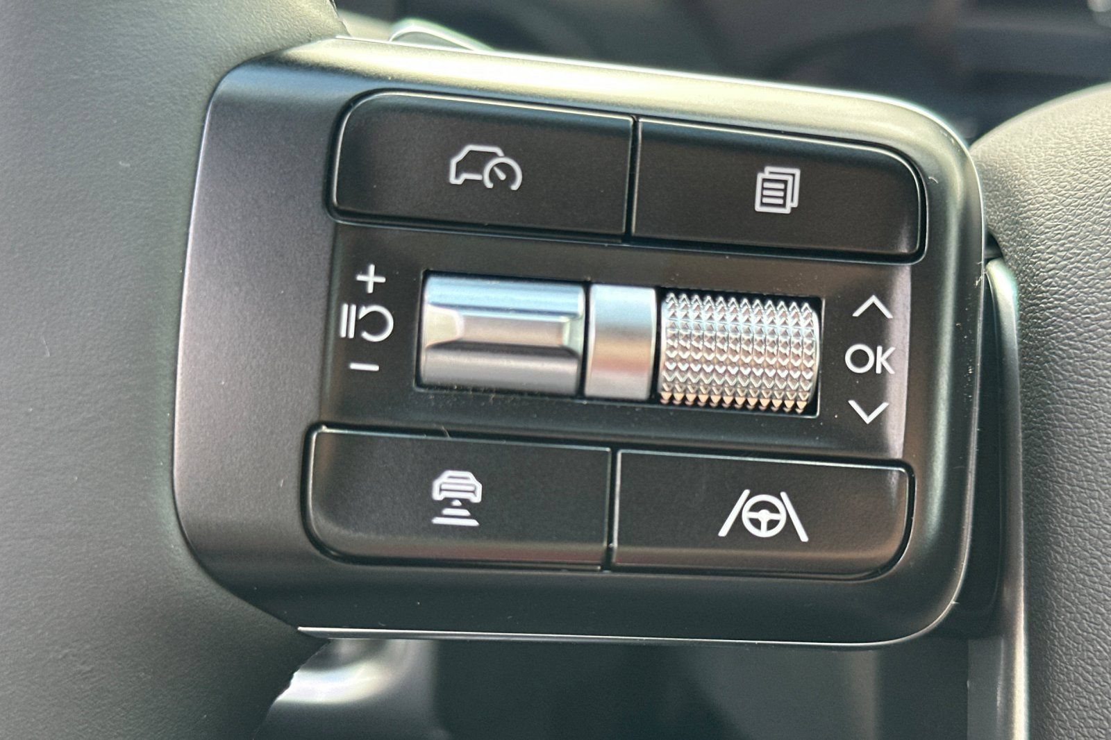 New 2026 Hyundai Ioniq 9 S RWD image 33