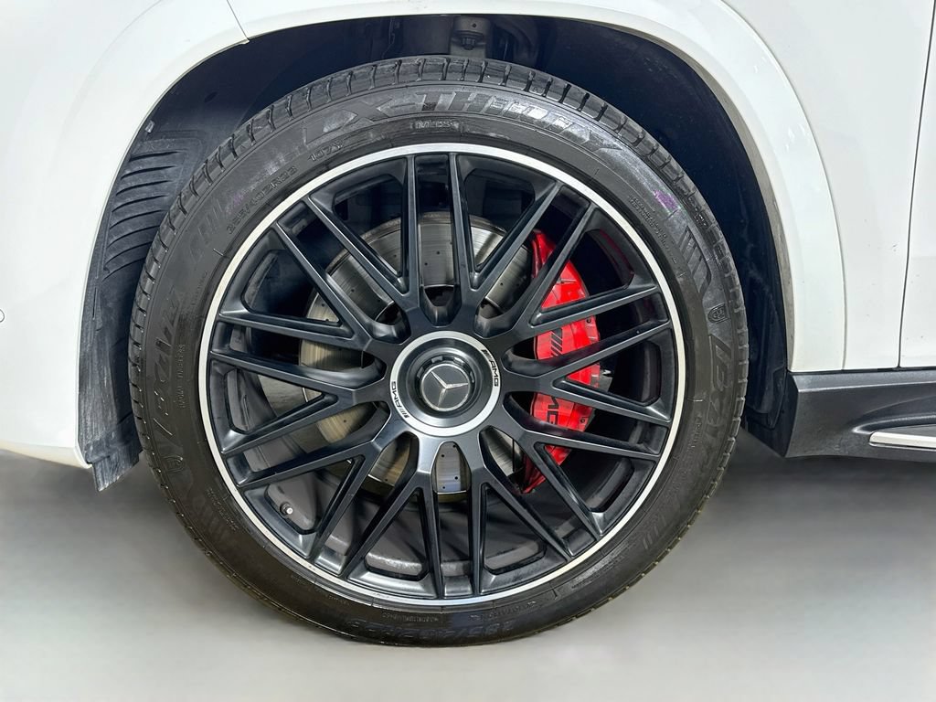 Used 2022 Mercedes-Benz GLS 63 AMG 4MATIC image 34